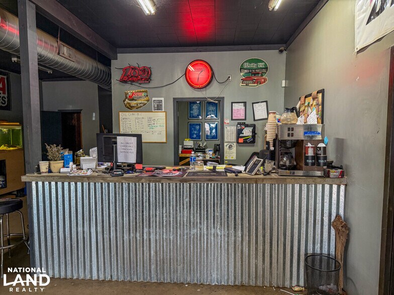 More Photos Of SR-5 S, Marion General Retail For Sale