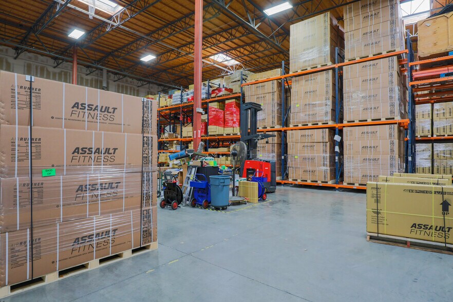 More Photos Of 5803 Newton Dr, Carlsbad Research And Development For Lease