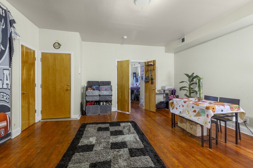 More Photos Of 4014 Market St, Philadelphia Storefront Retail Residential For Sale