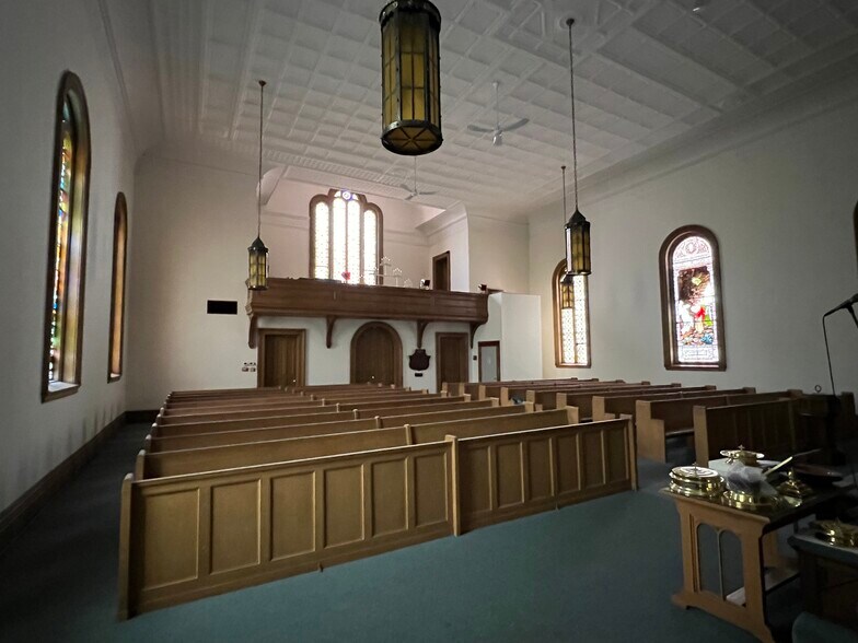 More Photos Of 27 Church St, Pulaski Religious Facility For Sale