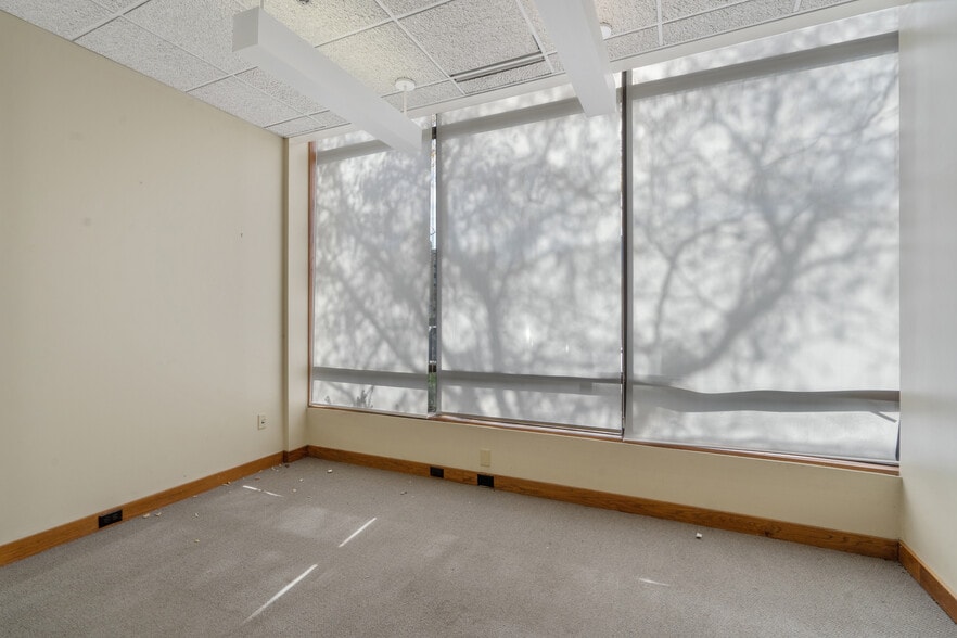 More Photos Of 344 W Genesee St, Syracuse Loft Creative Space For Lease