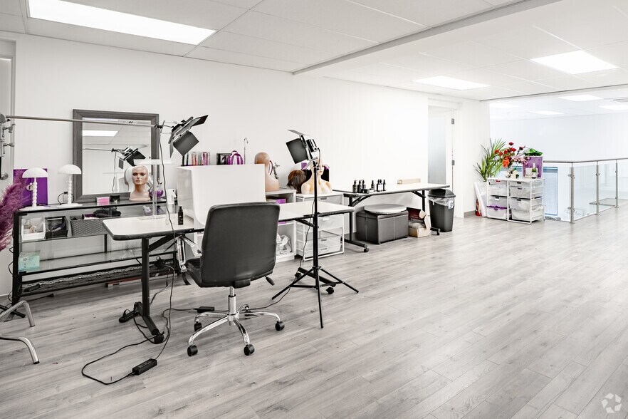 More Photos Of 635 Ygnacio Valley Rd, Walnut Creek Freestanding For Sale