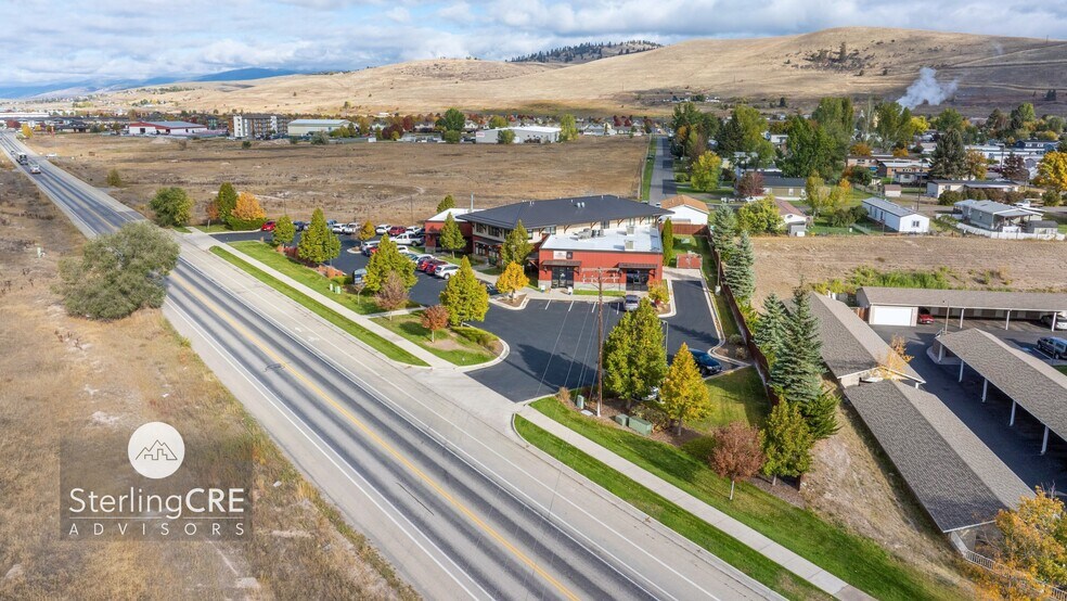 More Photos Of 4404 Expressway, Missoula Flex For Lease