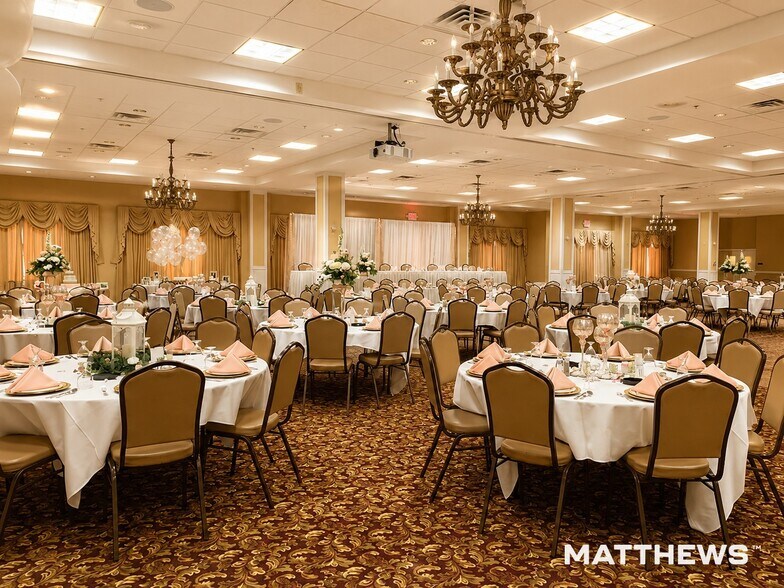 More Photos Of 110 N 54th St, Quincy Hotel For Sale
