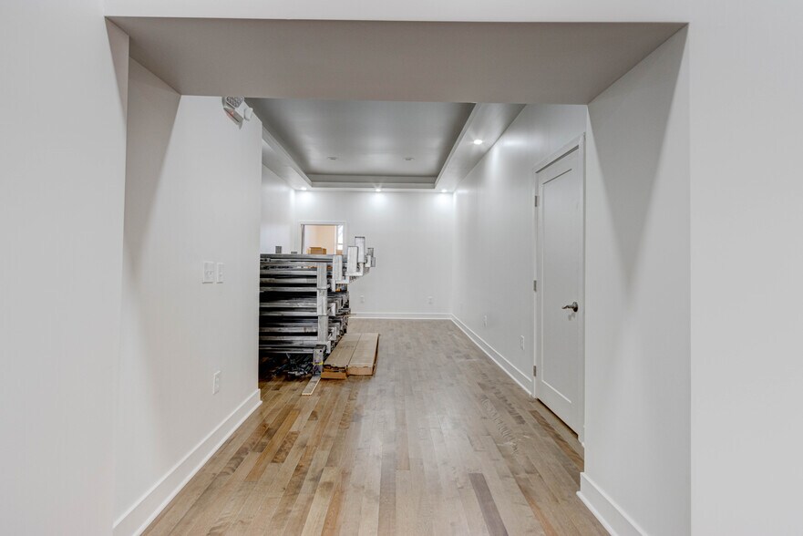 More Photos Of 833 N Howard St, Baltimore Storefront Retail Office For Lease