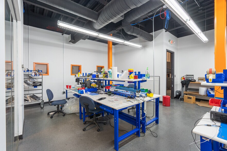 More Photos Of 6485 Shiloh Rd, Alpharetta Light Distribution For Lease