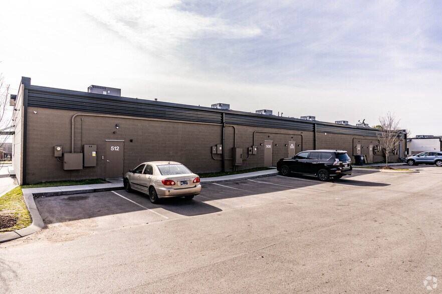 More Photos Of 500-512 Hadley Village Blvd, Old Hickory Storefront For Sale