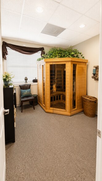 More Photos Of 21715 Kingsland Blvd, Katy Office For Lease