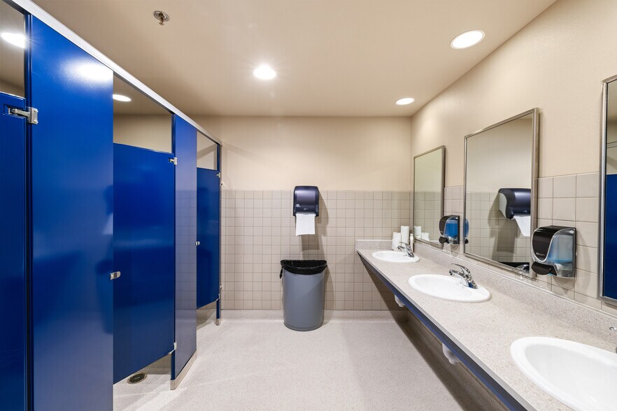 More Photos Of 3172 ND-22 Hwy, Dickinson Industrial For Sale