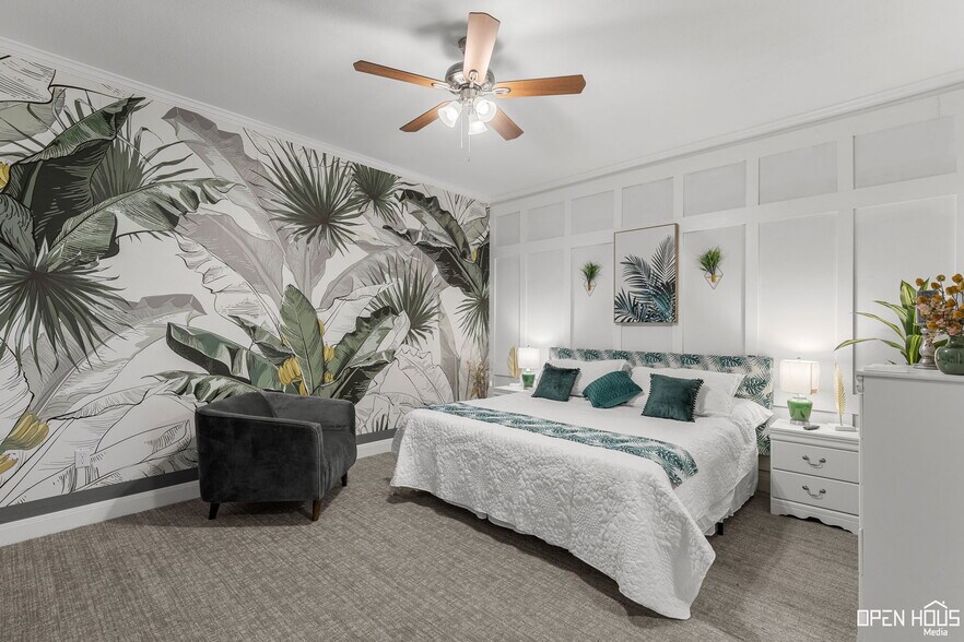 More Photos Of 405 W Gilbert St, Henrietta Hospitality For Sale