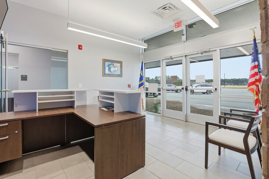 More Photos Of 2780 Jetport Rd, Kinston Office For Lease