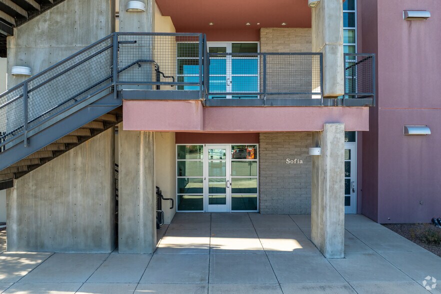 More Photos Of 500 N Garden Ave, Sierra Vista Office For Lease