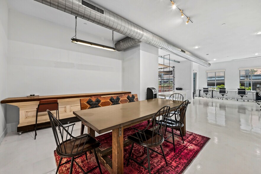 More Photos Of 212 Marine St, Santa Monica Loft Creative Space For Sale
