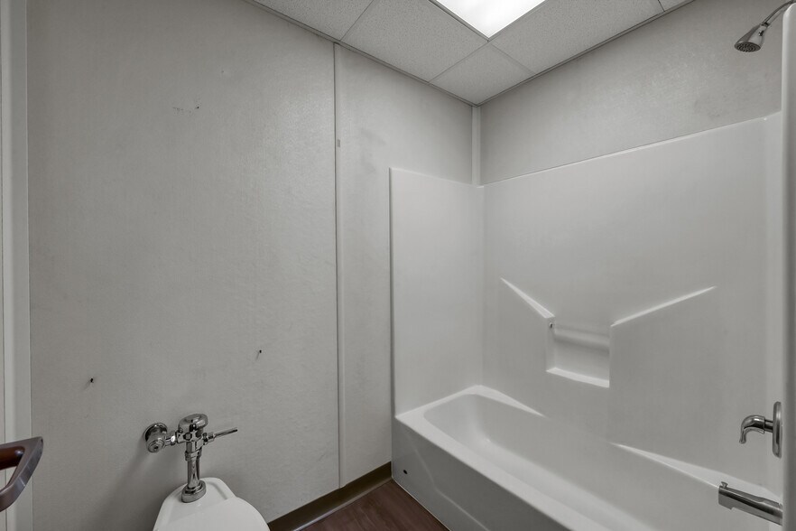More Photos Of 2426 Crockett Martin Rd, Conroe Multifamily For Sale
