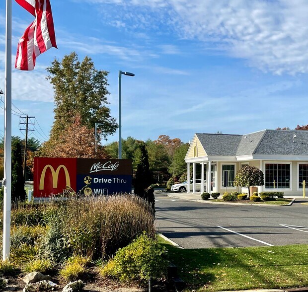 More Photos Of 1177-1299 Middle Country Rd, Middle Island Unknown For Lease