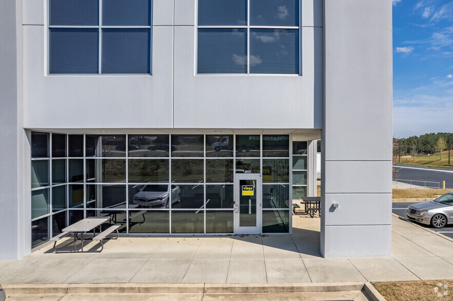 More Photos Of 1357 Highway 155 S, McDonough Warehouse For Lease