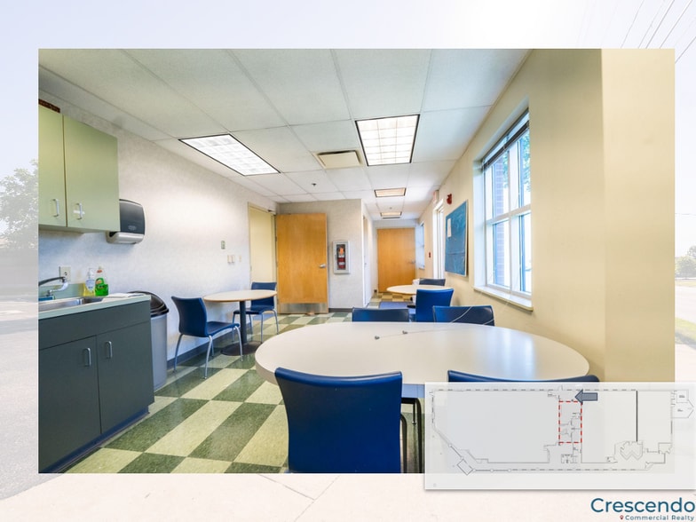 More Photos Of 15900 Snow Rd, Brook Park Medical For Lease