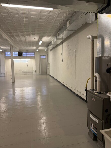 More Photos Of 4118 Queensbury Rd, Hyattsville Freestanding For Lease