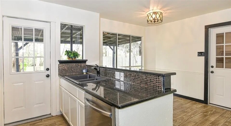 More Photos Of 2905 Blue Ridge Dr, Cedar Park Office Residential For Lease