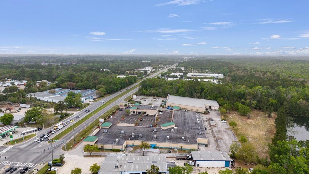 More Photos Of 9365 Philips Hwy, Jacksonville Freestanding For Sale