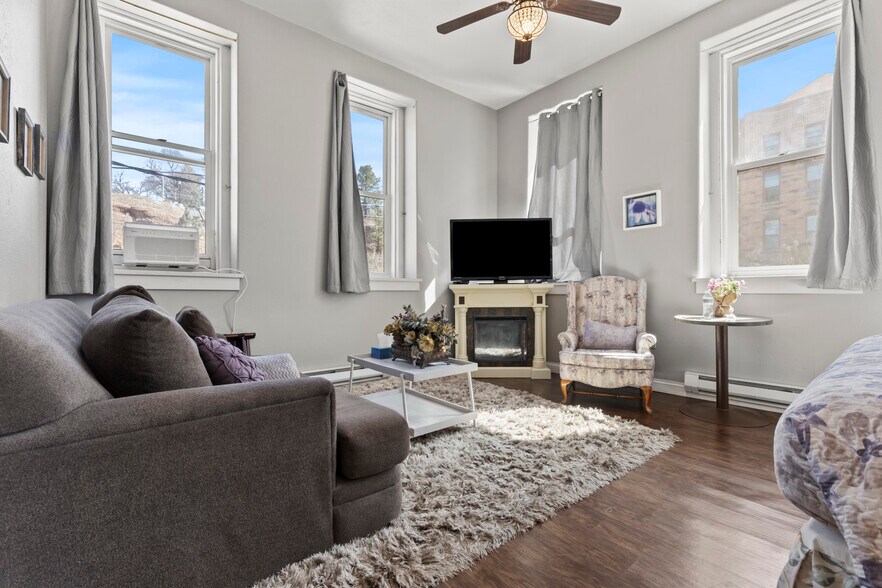 More Photos Of 603 N River St, Hot Springs Hotel For Sale