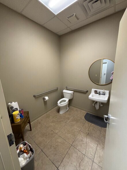 More Photos Of 105 Country Club Pky, Maumelle Office For Lease