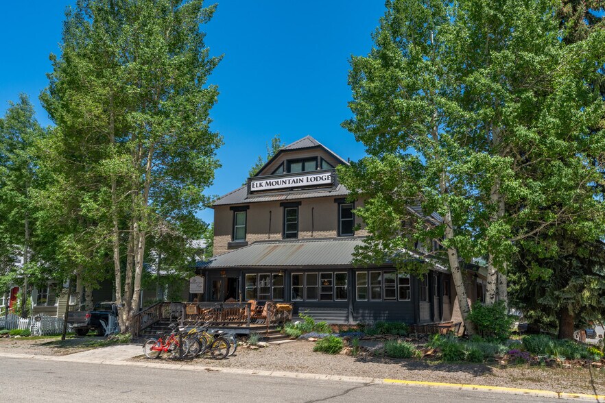 More Photos Of 129 Gothic Ave, Crested Butte Hotel For Sale