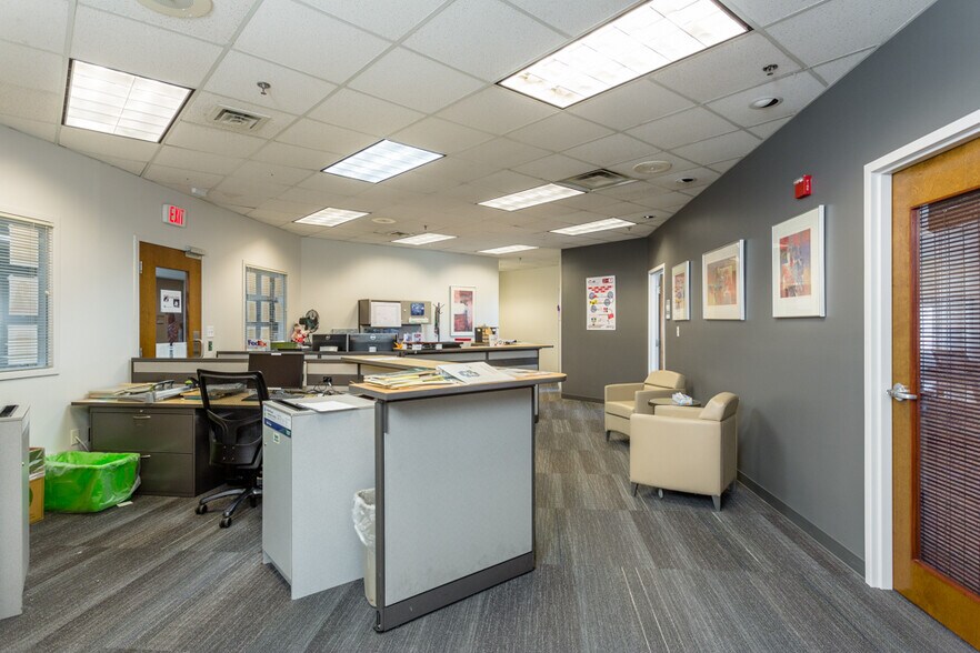 More Photos Of 1450 Technology Dr, Harrisonburg Office For Sale