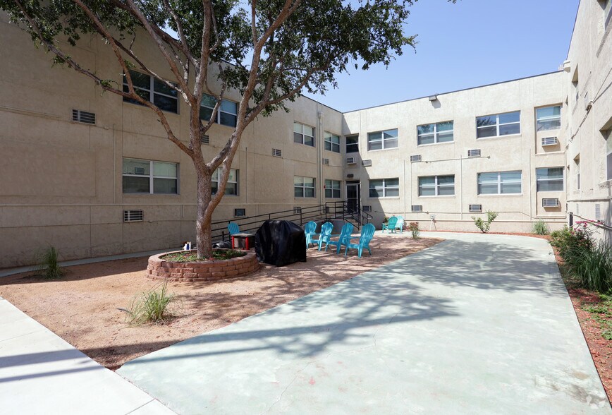 More Photos Of 2101 Avenue Q, Lubbock Apartments For Lease