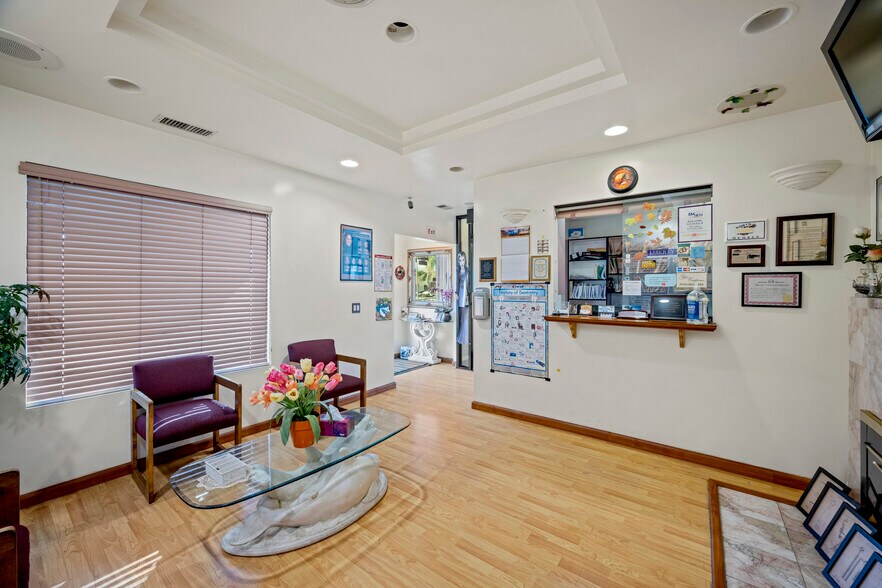 More Photos Of 10455 Lower Azusa Rd, Temple City Medical For Sale