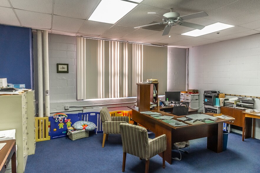 More Photos Of 89-91 Shelton Ave, New Haven Light Manufacturing For Lease