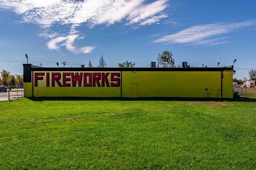 More Photos Of 10125 Telegraph Rd, Carleton Freestanding For Sale