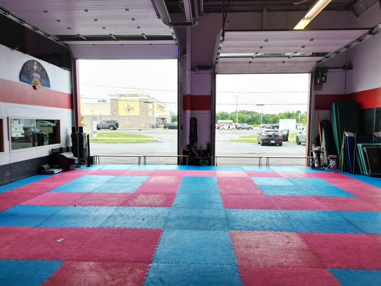 More Photos Of 671 Notre Dame St, Russell Service For Sale