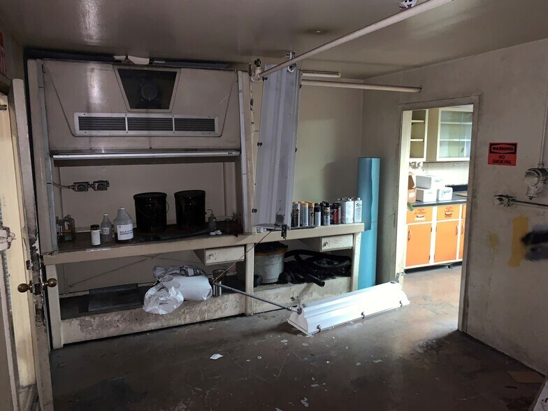 More Photos Of 218 Springfield Rd, Baton Rouge Warehouse For Sale