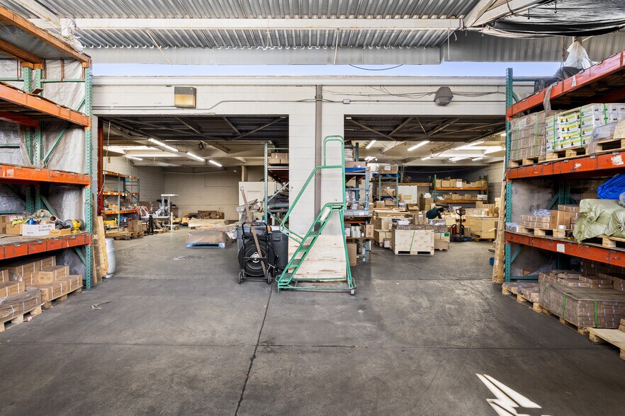 More Photos Of 1428 W South Central Park Ave, Anaheim Warehouse For Lease