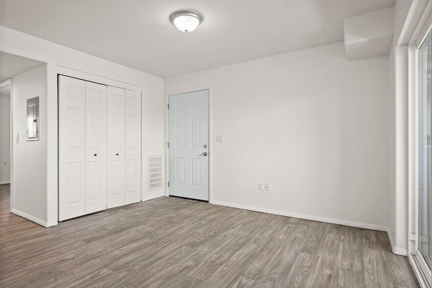 More Photos Of 15 Gentry Way, Reno Apartments For Sale