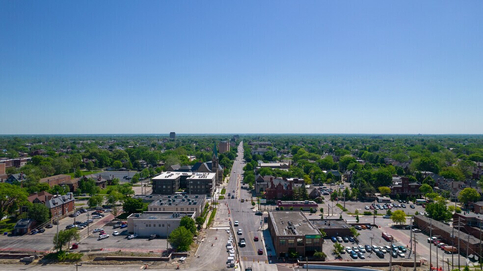 More Photos Of 595 E Broad St, Columbus Apartments For Sale