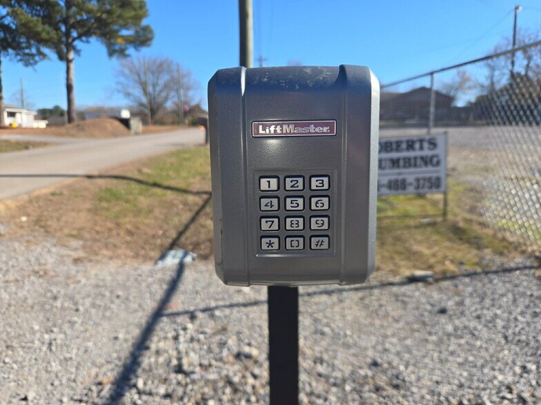 More Photos Of 101 E Byrd Rd, Hartselle Office For Lease
