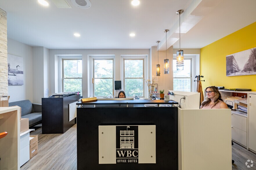 Primary Photo Of 1087 Elm St, Manchester Office For Lease