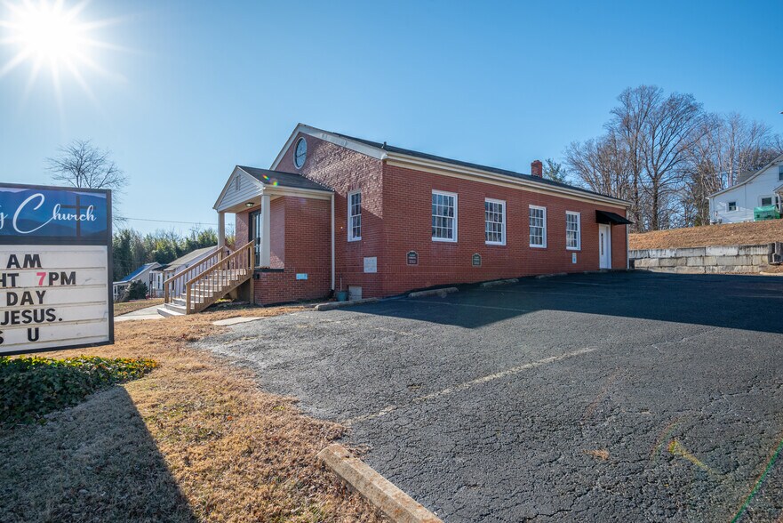 More Photos Of 402 Worth St, Mount Airy Religious Facility For Sale