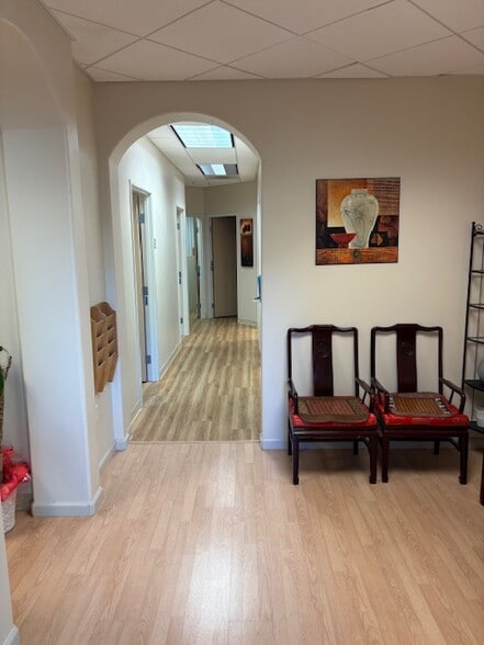 More Photos Of 1000 Newbury Rd, Thousand Oaks Medical For Sale