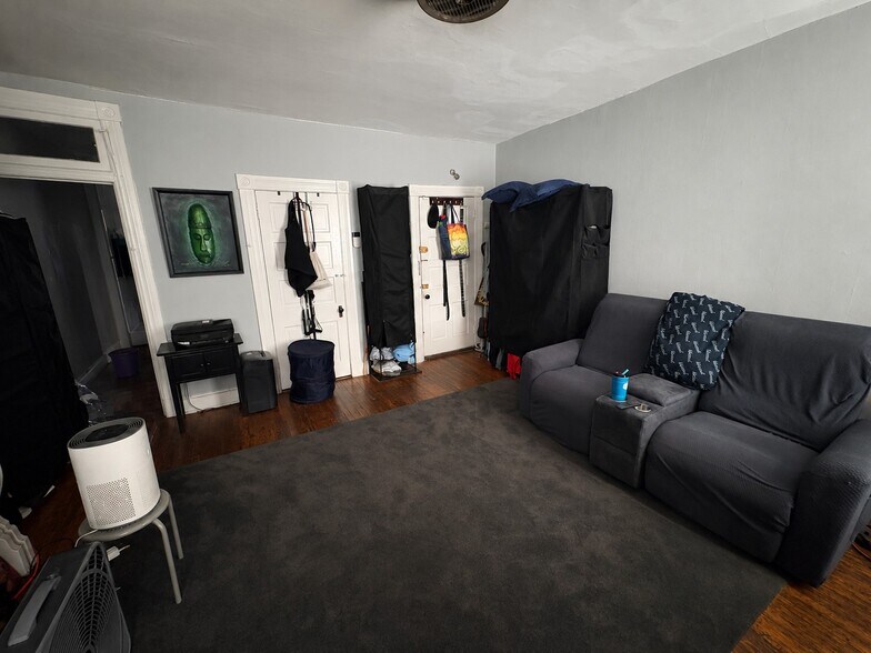 More Photos Of 2507 N Charles St, Baltimore Apartments For Sale