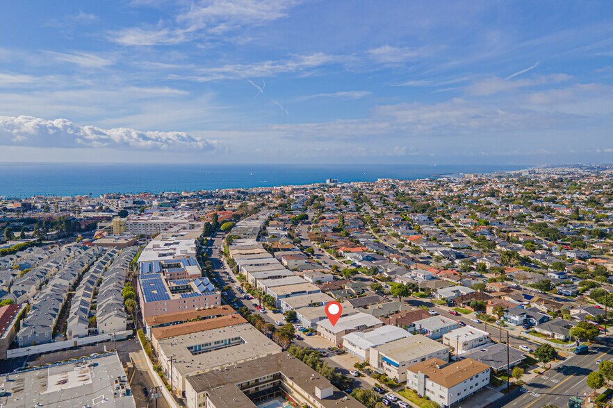 More Photos Of 523 Avenue G, Redondo Beach Apartments For Sale