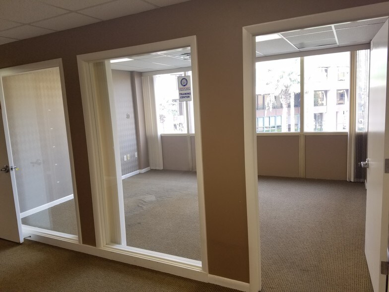 More Photos Of 55 E Thomas Rd, Phoenix Office For Sale