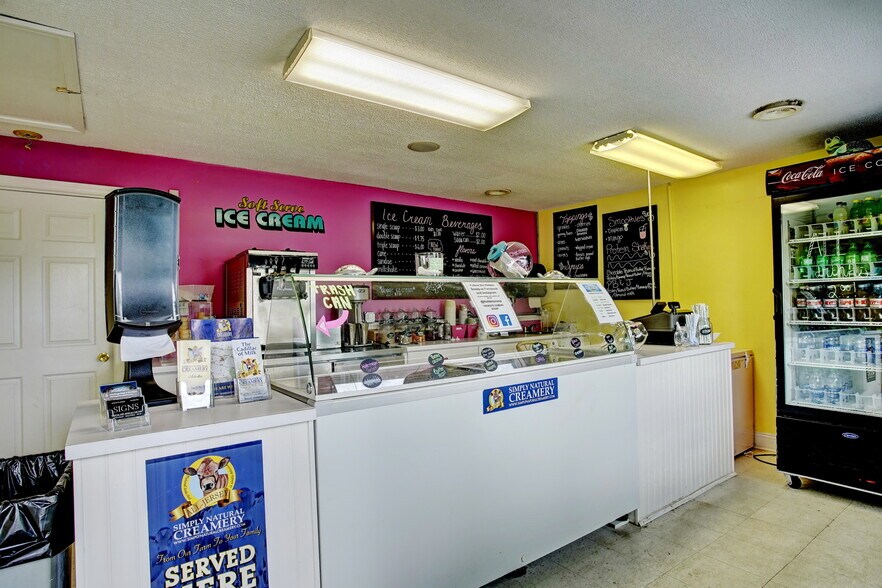 More Photos Of 2633 Holden Beach Rd SW, Holden Beach Restaurant For Sale