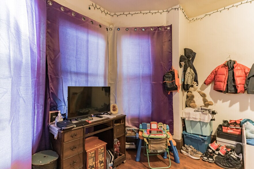 More Photos Of 2803 N 22nd St, Philadelphia General Retail For Sale