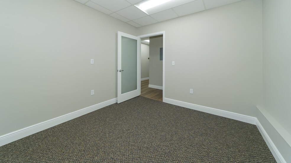 More Photos Of 6220 Manatee Ave W, Bradenton Medical For Sale