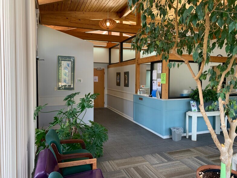 More Photos Of 8415 Pineville-matthews Rd, Charlotte Office For Sale