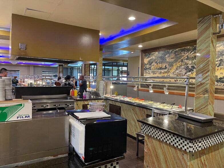 More Photos Of 730 W Spring Valley Rd, Richardson Restaurant For Sale