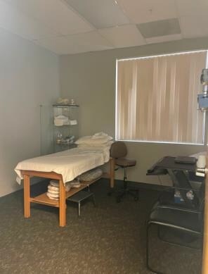 More Photos Of 6970 N Oracle Rd, Tucson Office For Lease